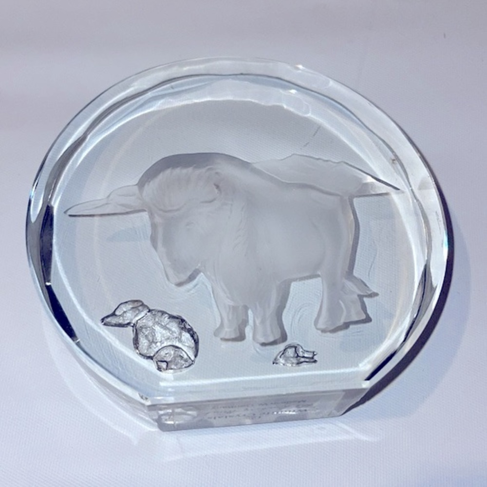Crystal Buffalo Paperweight Vintage Made in Germany by The Danbury Mint 3” NWT